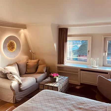 Meerblick-suite-im-walter's-hof Kampen